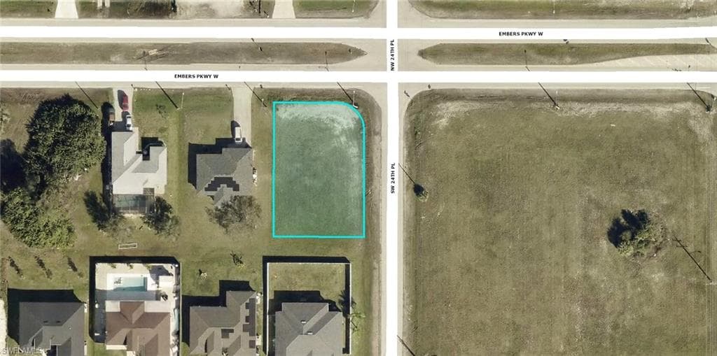 2434 Embers PKWY W CAPE CORAL, FL 33993