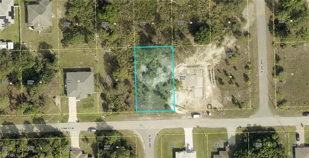 2822 52nd ST W LEHIGH ACRES, FL 33971