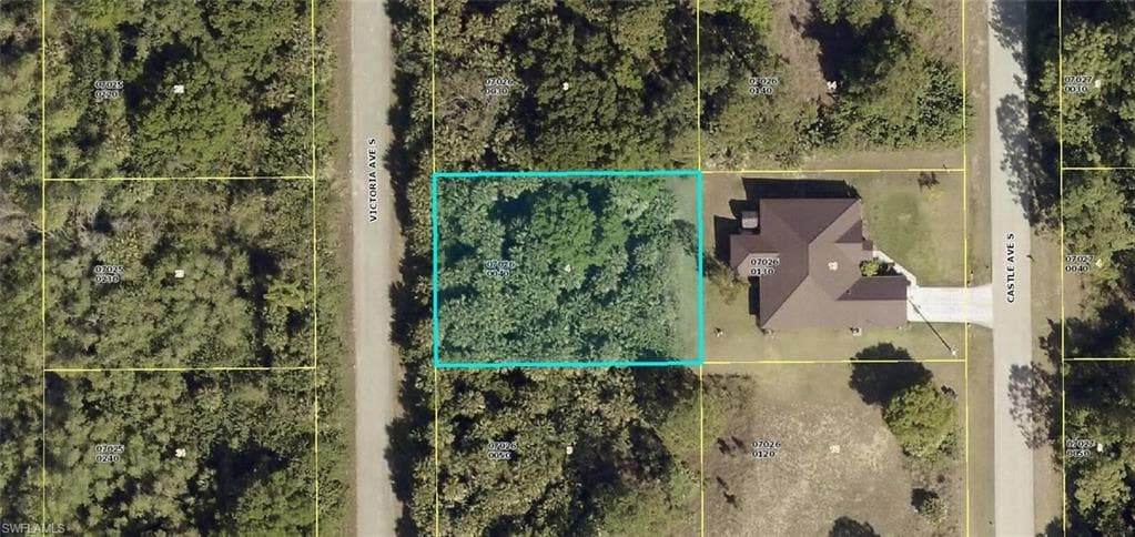 187 Victoria AVE S LEHIGH ACRES, FL 33974
