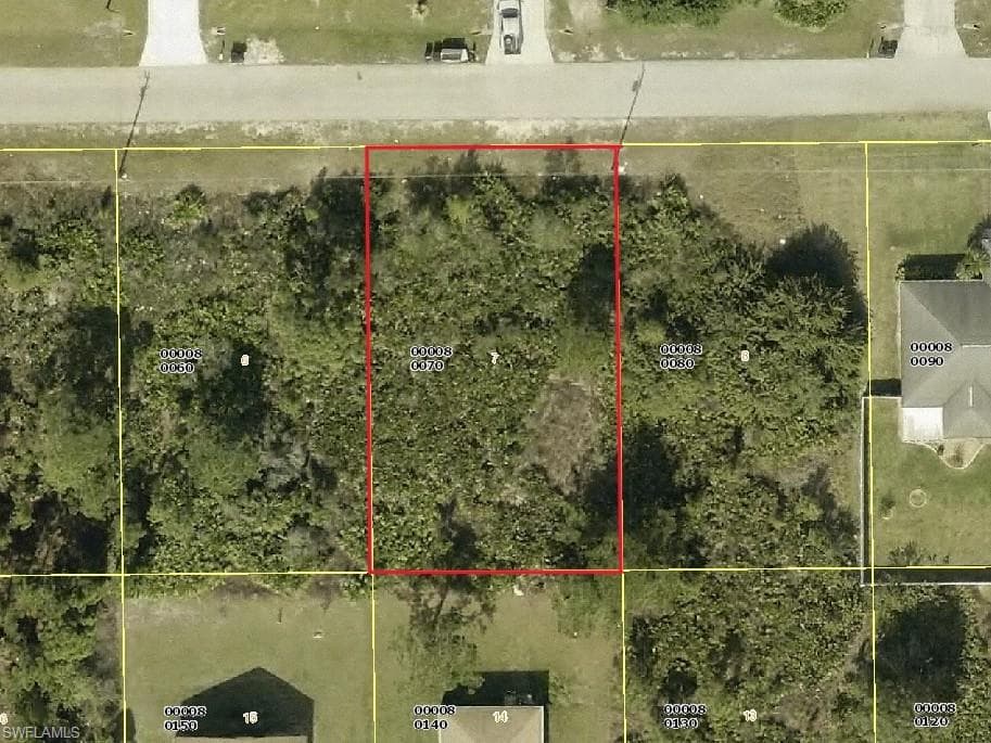 2907 31st ST W LEHIGH ACRES, FL 33971