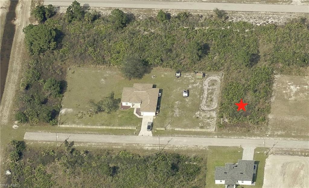 2810 55th ST W LEHIGH ACRES, FL 33971