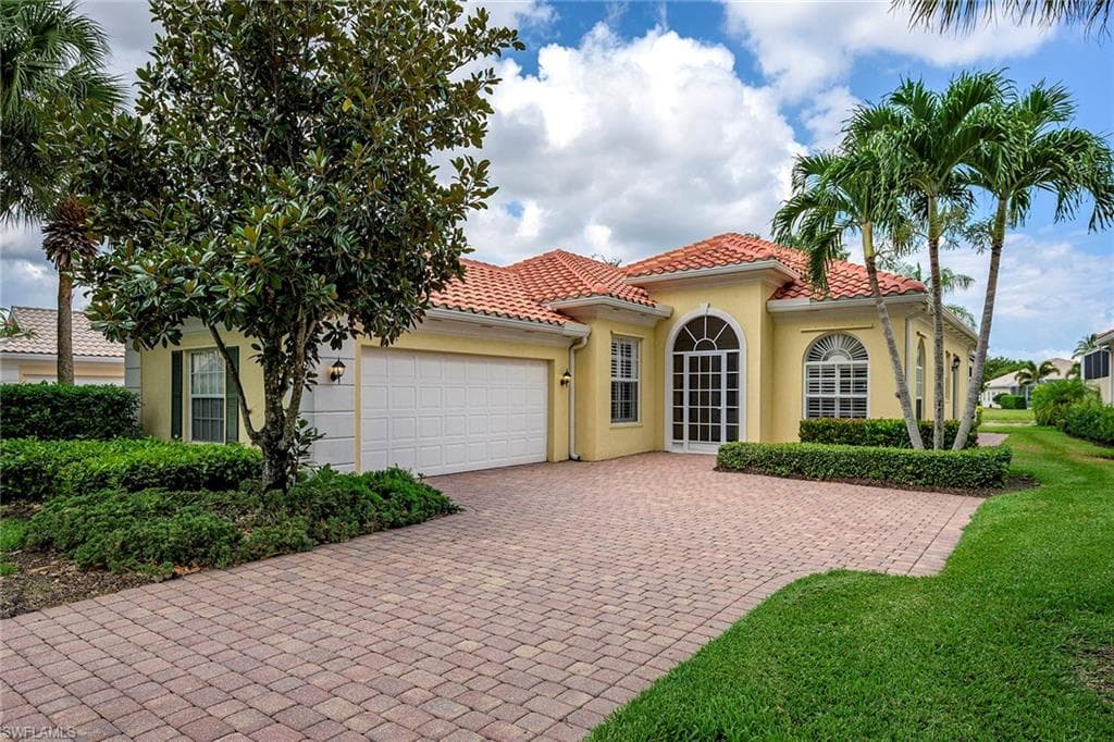 2938 Gilford WAY NAPLES, FL 34119