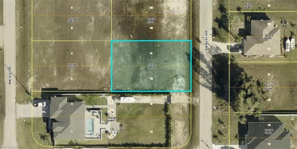 2022 41st AVE CAPE CORAL, FL 33993