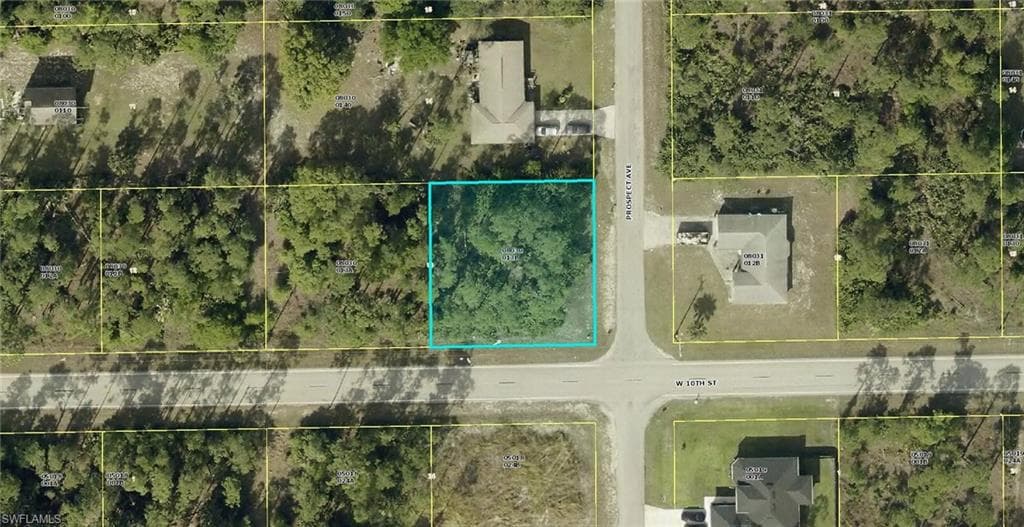 500 W 10th ST LEHIGH ACRES, FL 33972