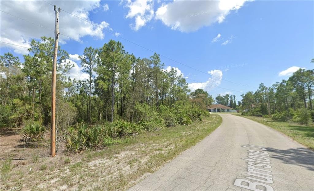 428 Burrstone DR LEHIGH ACRES, FL 33974