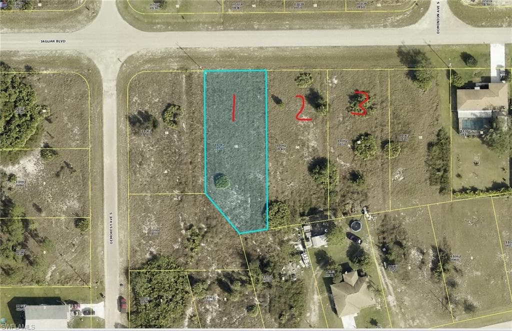 812 Jaguar BLVD LEHIGH ACRES, FL 33974