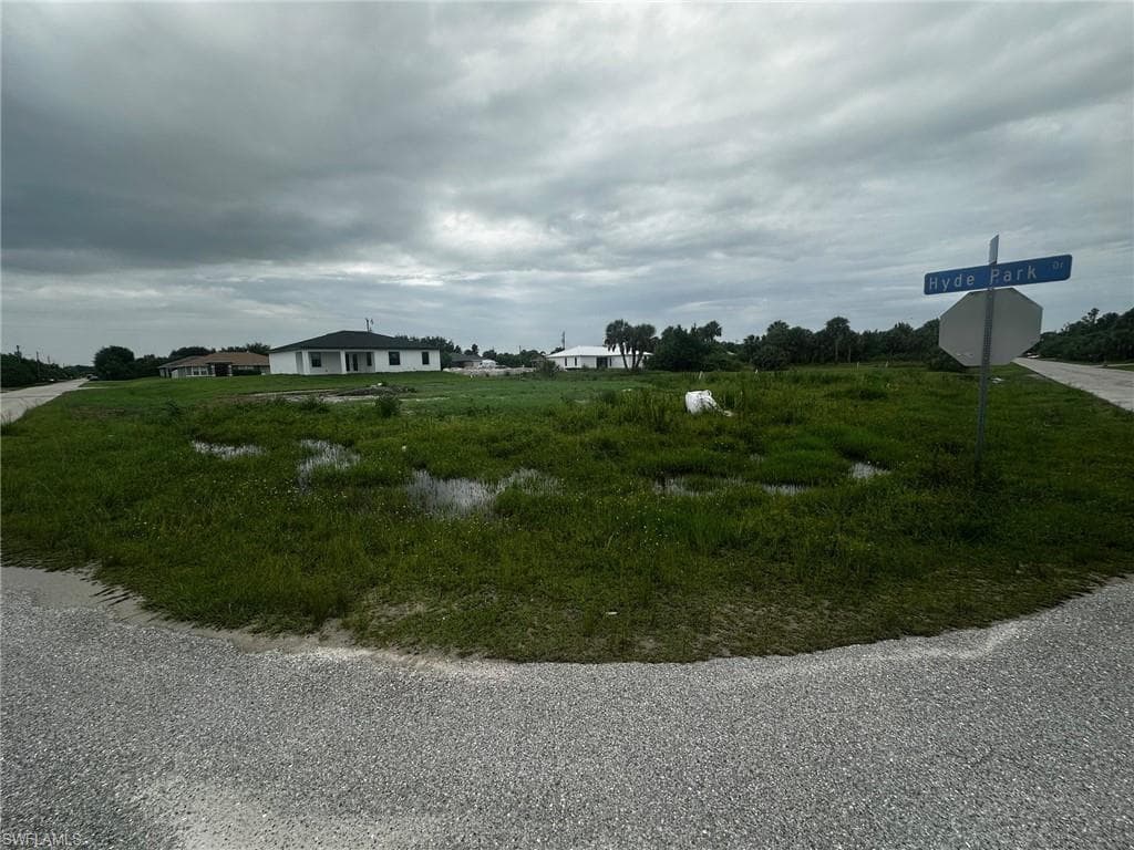 6154 Laurelwood DR FORT MYERS, FL 33905