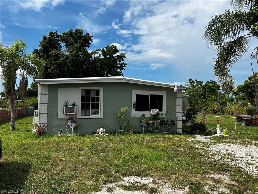 3530 South ST FORT MYERS, FL 33916
