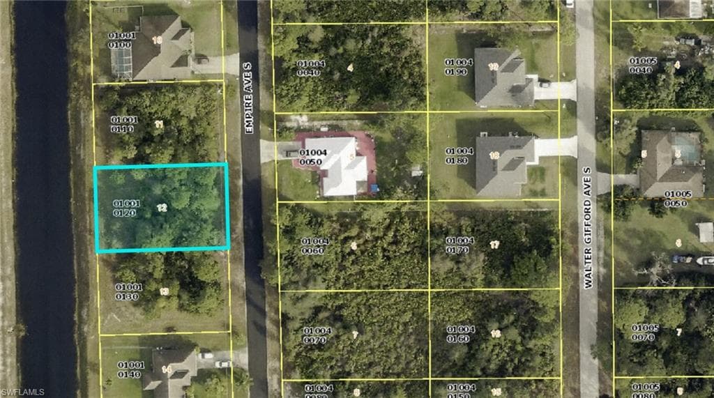 522 Empire AVE S LEHIGH ACRES, FL 33974