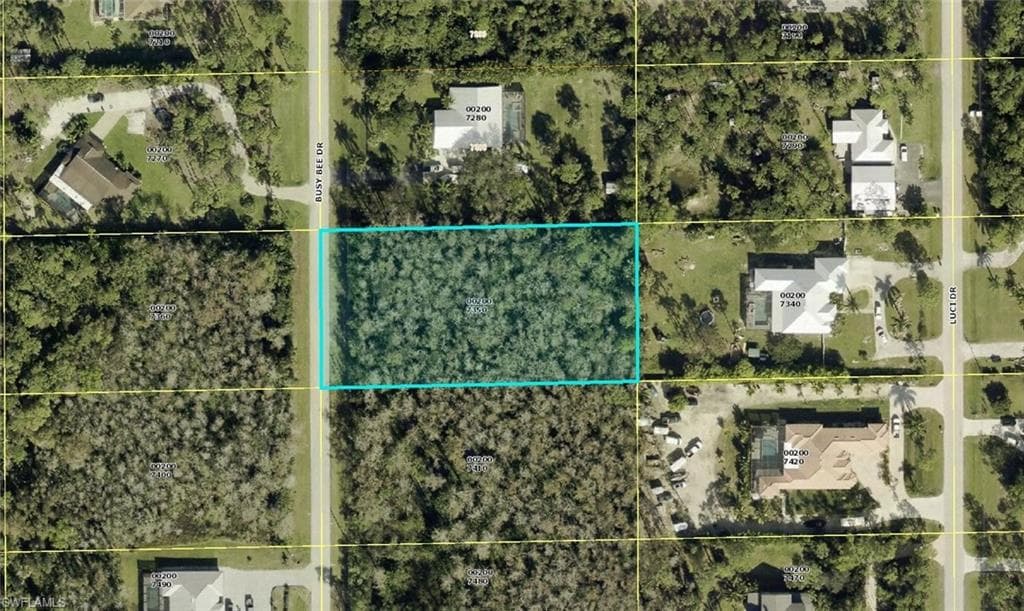 25483 Busy Bee DR BONITA SPRINGS, FL 34135