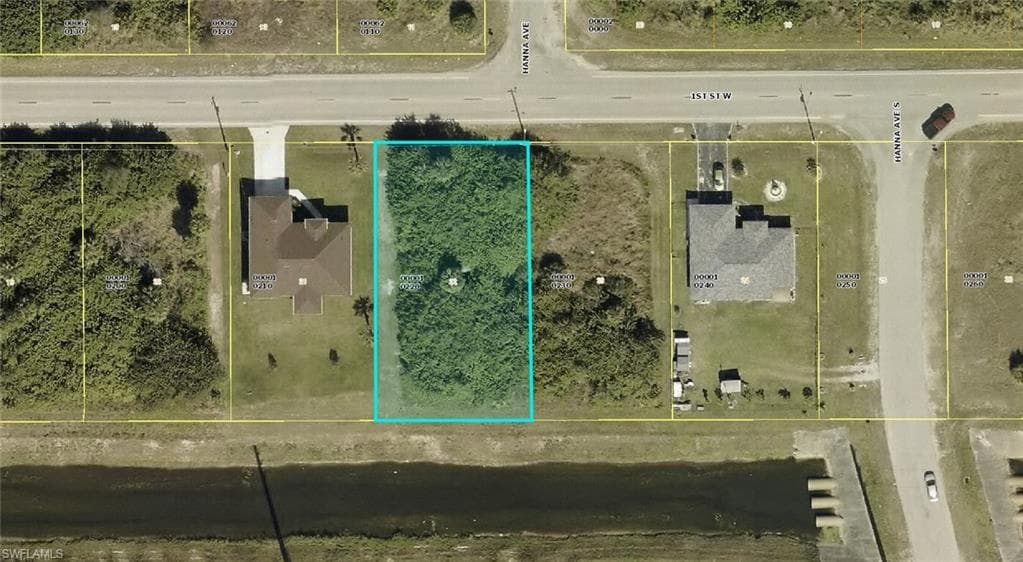2721 1st ST W LEHIGH ACRES, FL 33971
