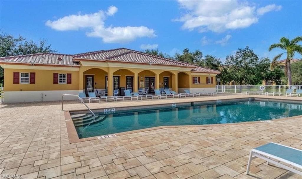 4105 Residence DR 721 FORT MYERS, FL 33901