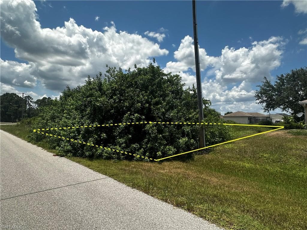 741 Almelia ST E LEHIGH ACRES, FL 33974