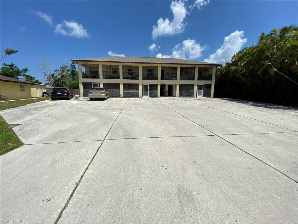 11410 Char Ann DR 1-6 FORT MYERS, FL 33908