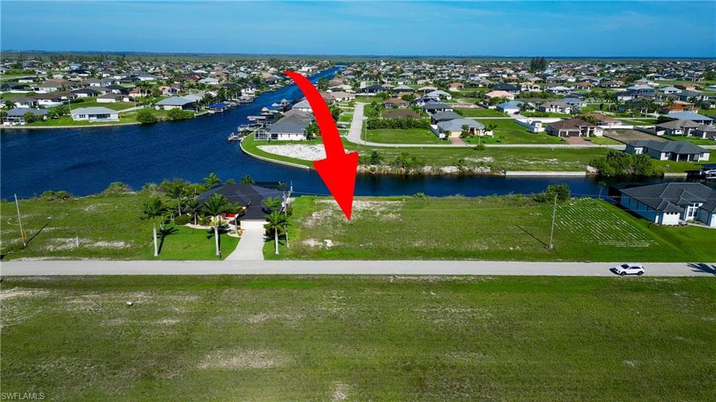 922 NW 32nd PL CAPE CORAL, FL 33993