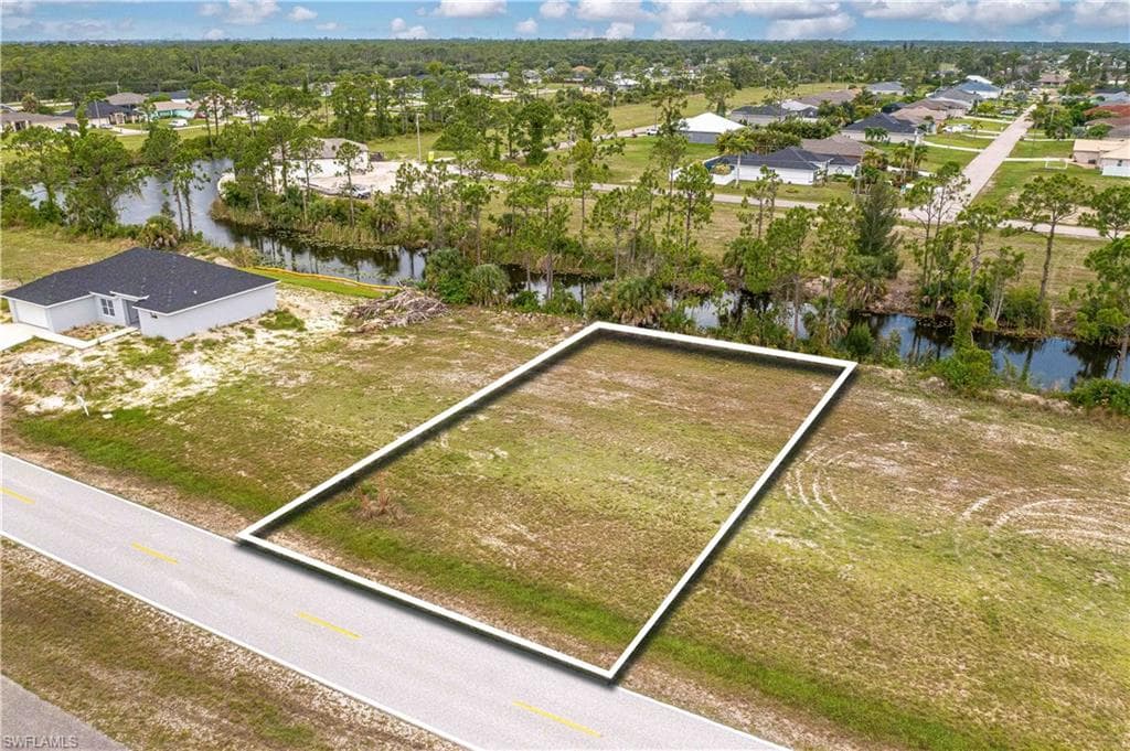 3348 Garden BLVD CAPE CORAL, FL 33909