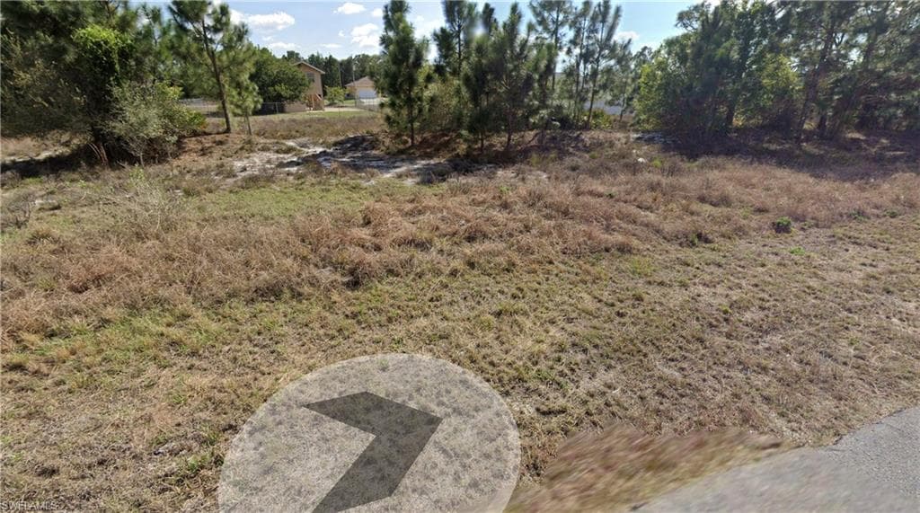 4011 33rd ST SW LEHIGH ACRES, FL 33976