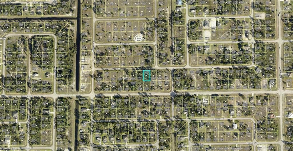 1120 Earhart ST E LEHIGH ACRES, FL 33974
