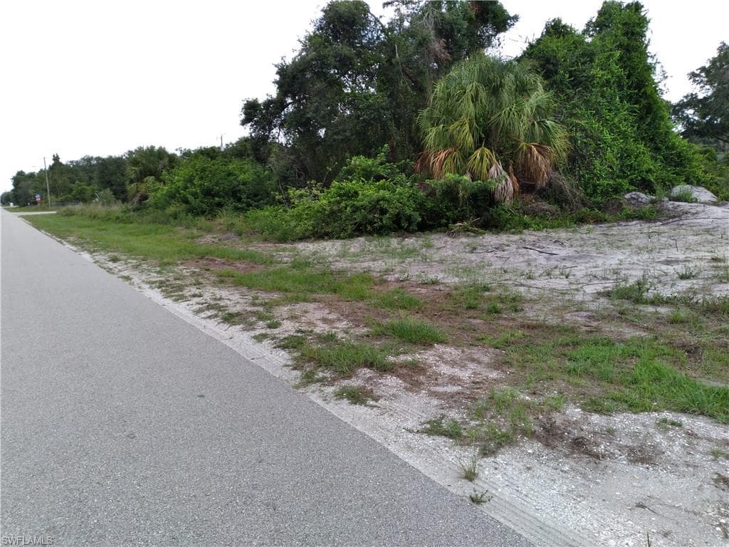 2509 57th ST SW LEHIGH ACRES, FL 33976