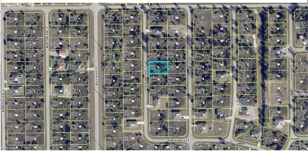 917 Portland AVE S LEHIGH ACRES, FL 33974