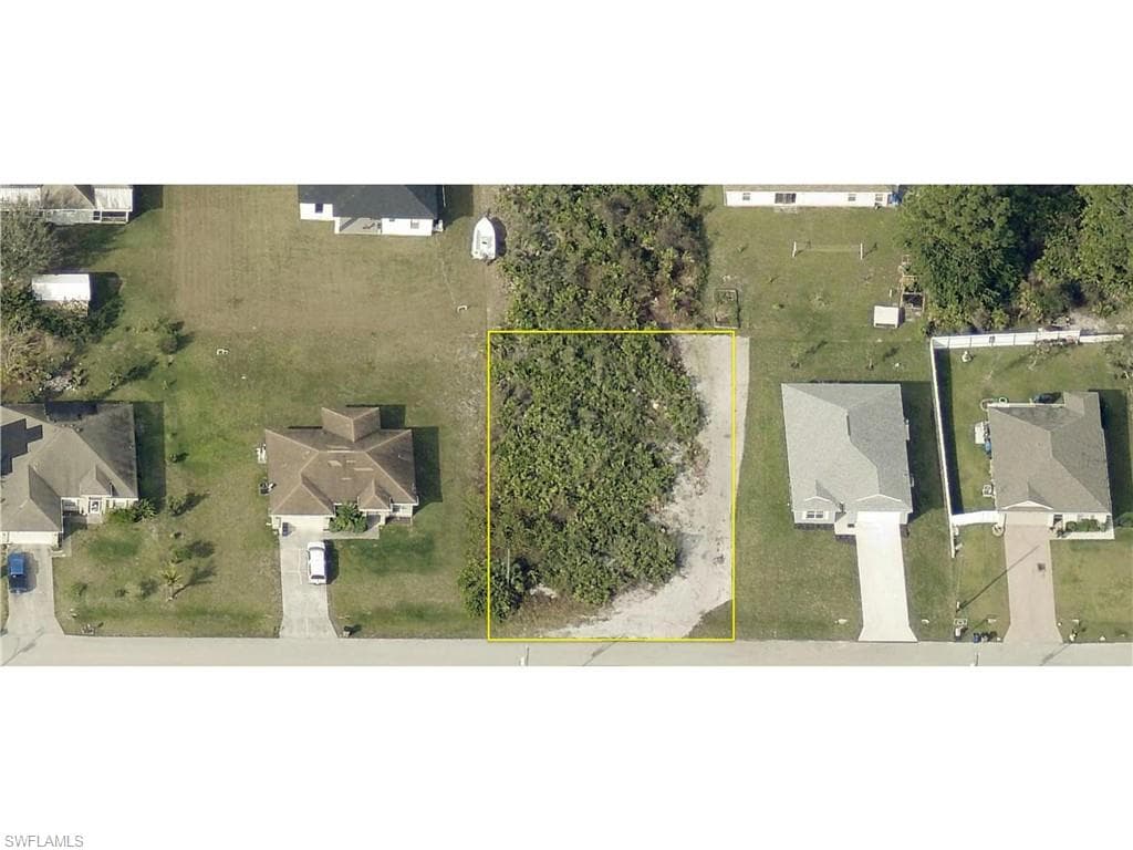 6013 Jane AVE N LEHIGH ACRES, FL 33971