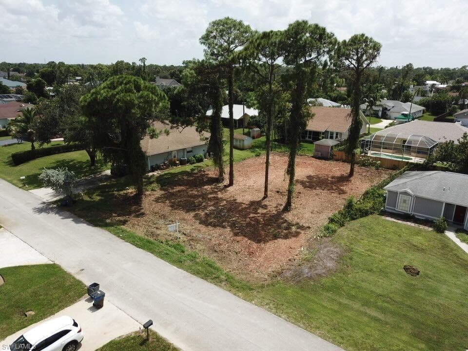 8136 Pennsylvania BLVD FORT MYERS, FL 33967