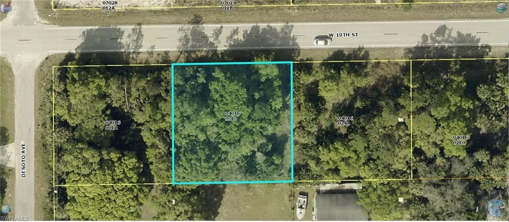 705 W 10th ST LEHIGH ACRES, FL 33972