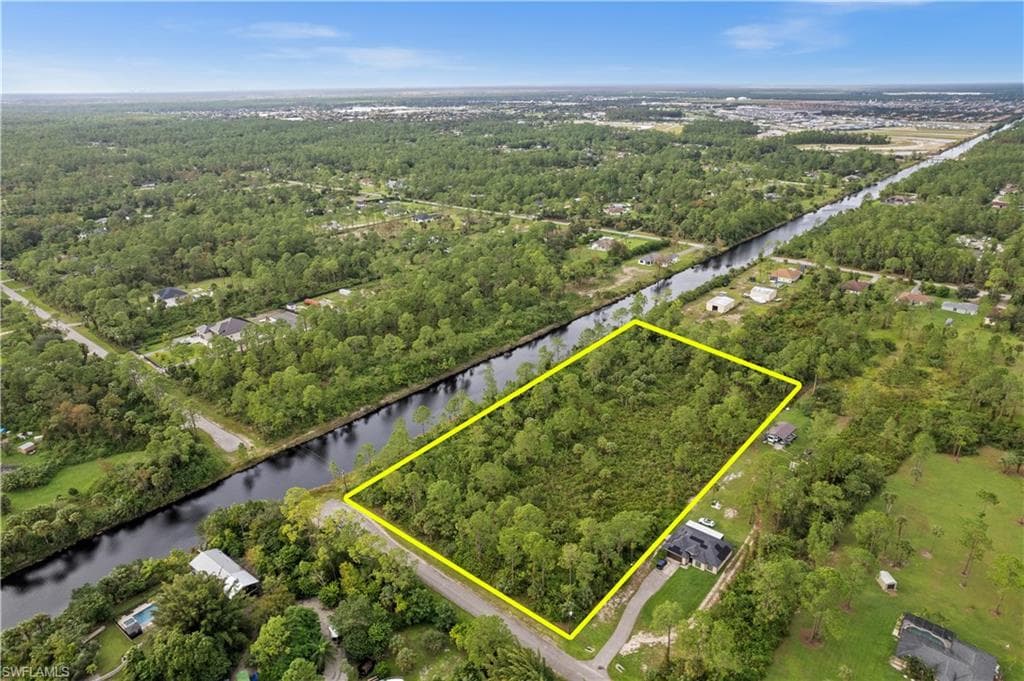 20th AVE NE NAPLES, FL 34120