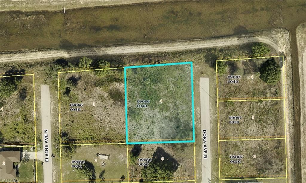 5905 Dora AVE N LEHIGH ACRES, FL 33971