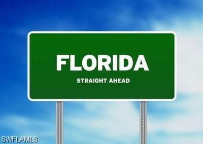 3206 28th ST SW LEHIGH ACRES, FL 33976