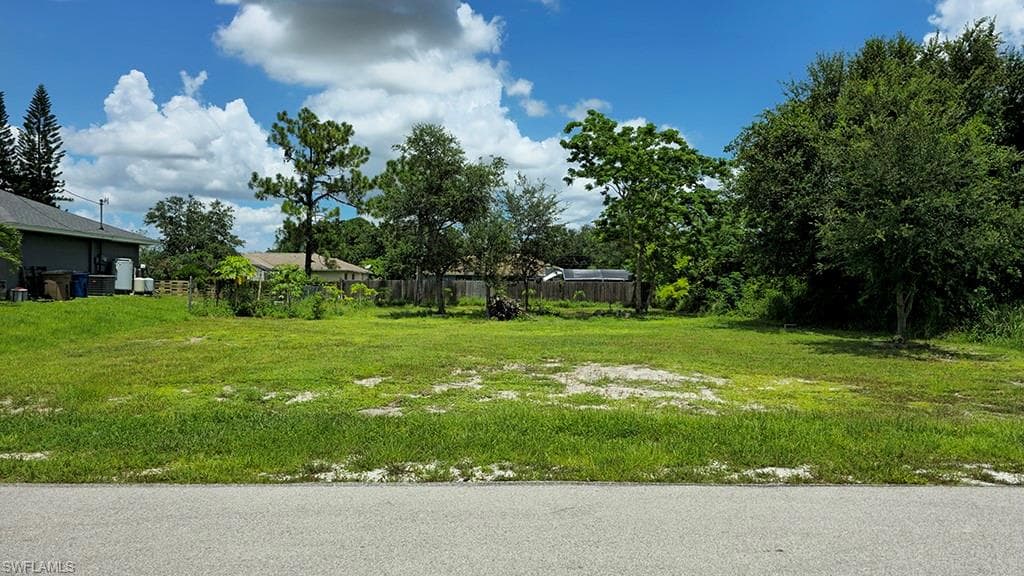 3012 12th ST W LEHIGH ACRES, FL 33971