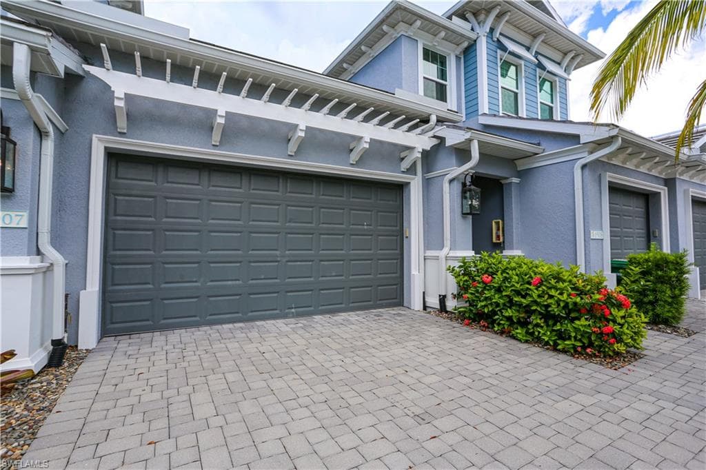 2665 Seychelles CIR 1907 NAPLES, FL 34112