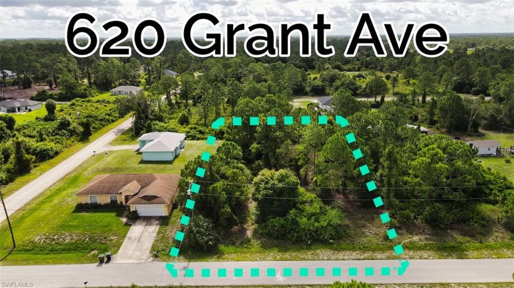620 Grant AVE LEHIGH ACRES, FL 33972