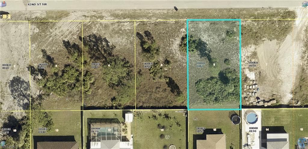3309 42nd ST SW LEHIGH ACRES, FL 33976