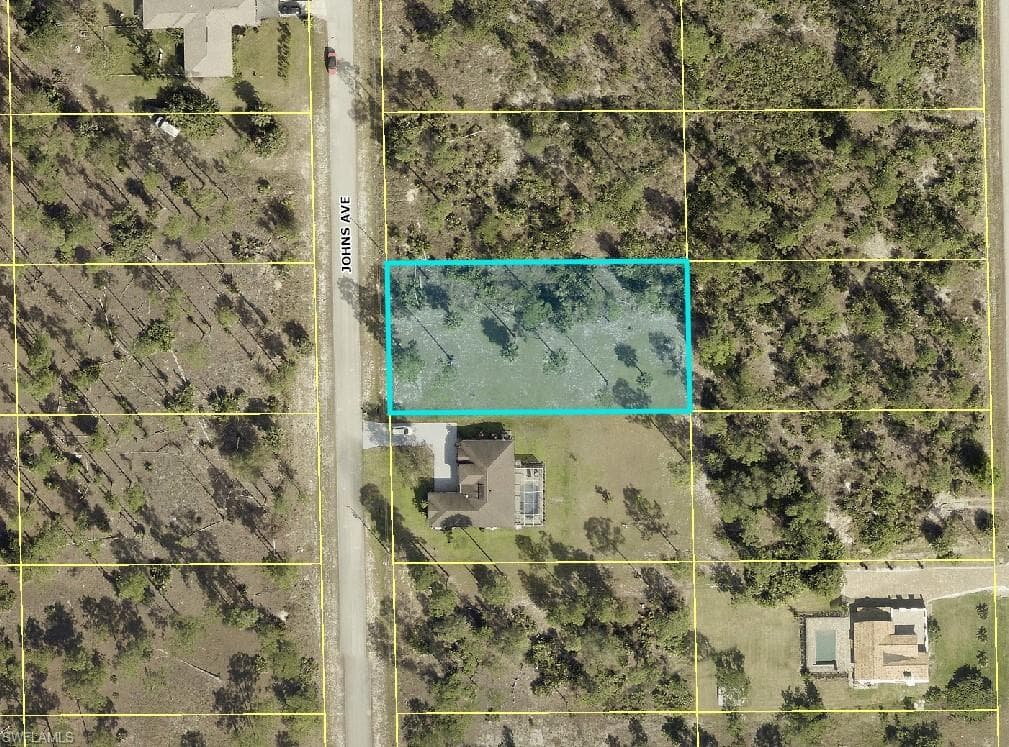 408 Johns AVE LEHIGH ACRES, FL 33972