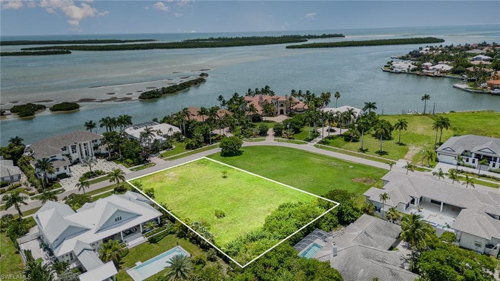 1820 S Inlet DR MARCO ISLAND, FL 34145