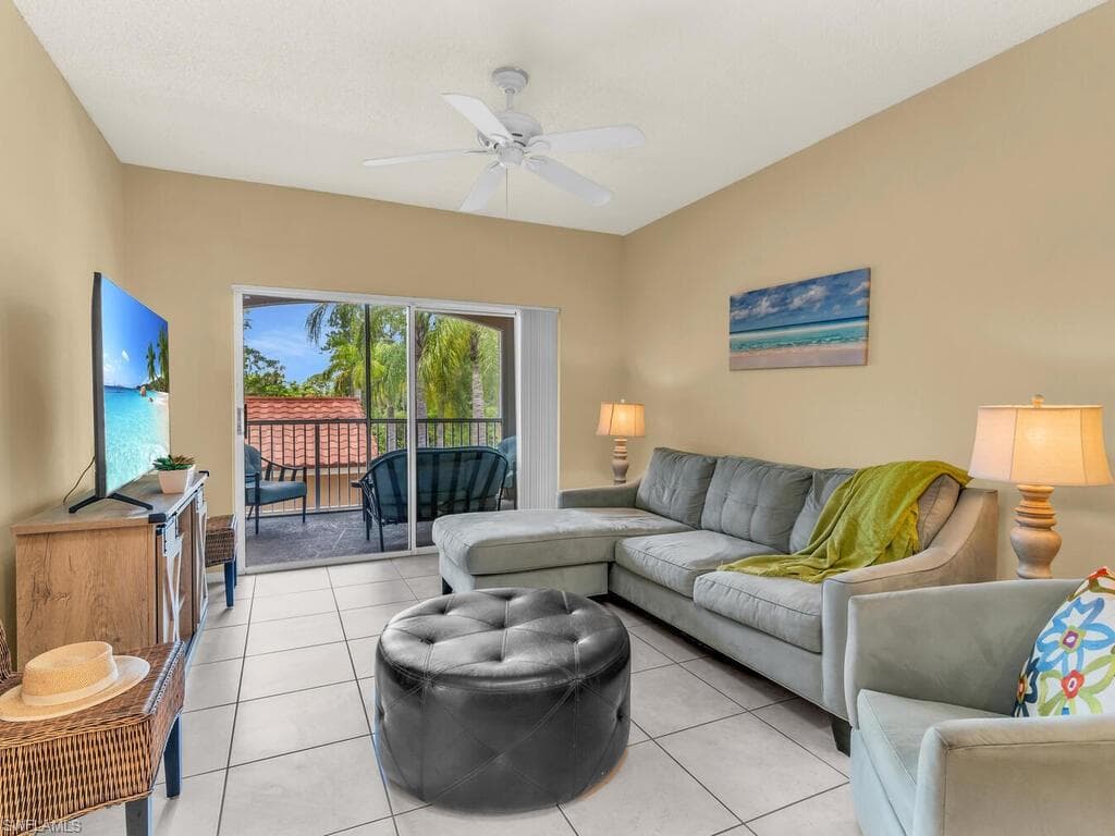 1820 Florida Club CIR 2209 NAPLES, FL 34112