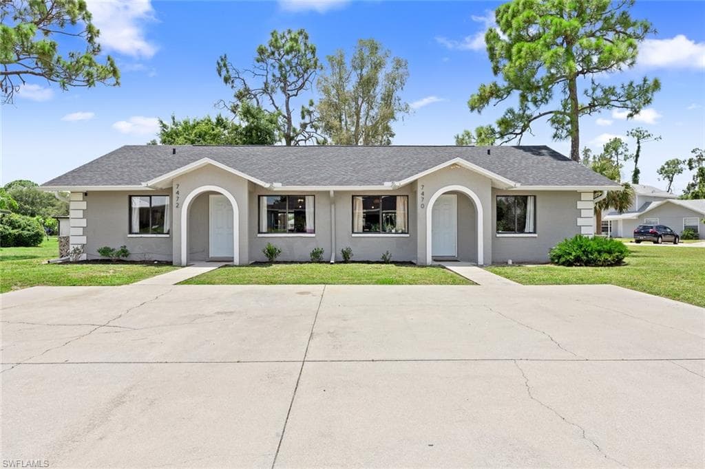 7470/7472 Field RD FORT MYERS, FL 33967