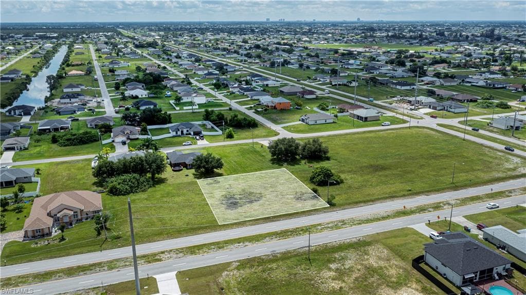 2421 Santa Barbara BLVD N CAPE CORAL, FL 33993