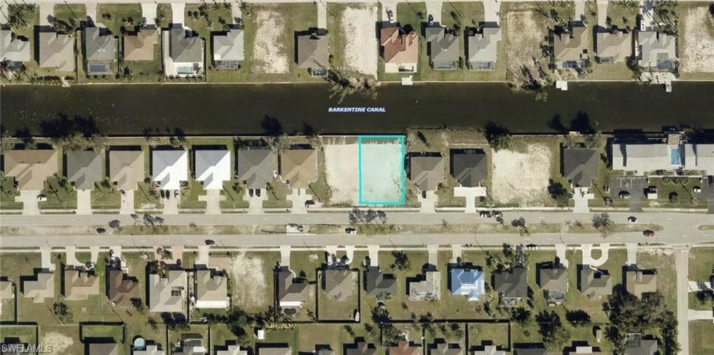 1211 Gleason PKWY CAPE CORAL, FL 33914
