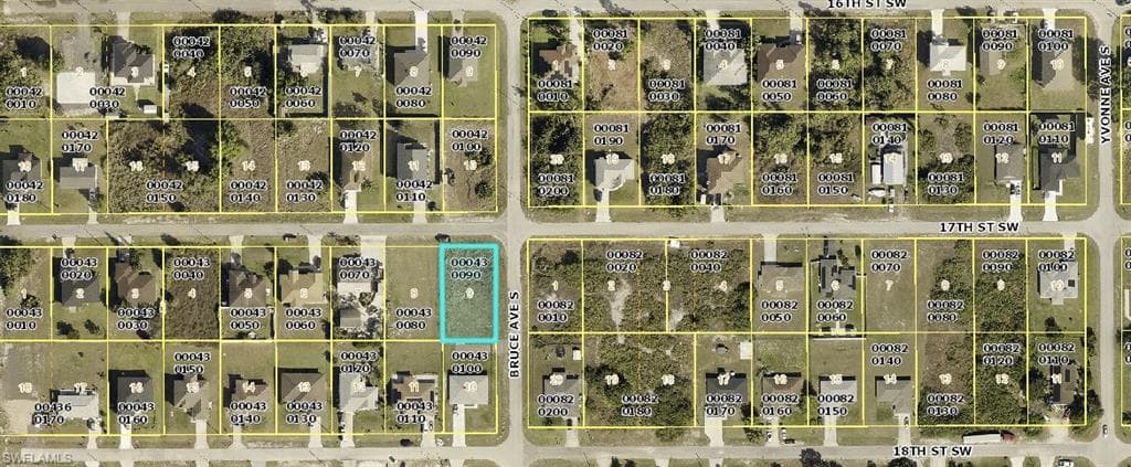 3901 17th ST SW LEHIGH ACRES, FL 33976