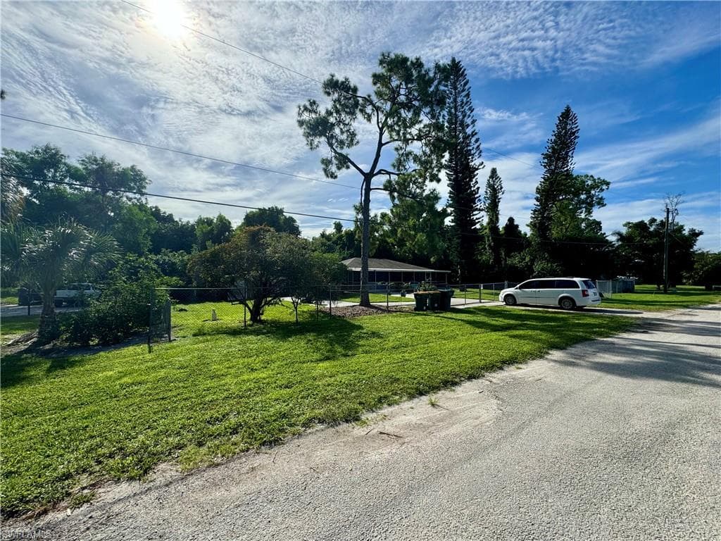 260 Rose BLVD NAPLES, FL 34119