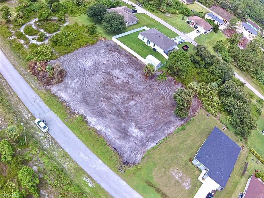 636 Hutton ST LEHIGH ACRES, FL 33974