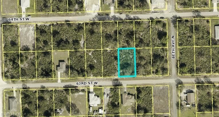 2604 63rd ST W LEHIGH ACRES, FL 33971