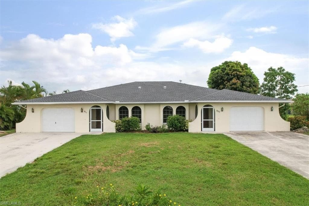 811 SW 40th TER CAPE CORAL, FL 33914