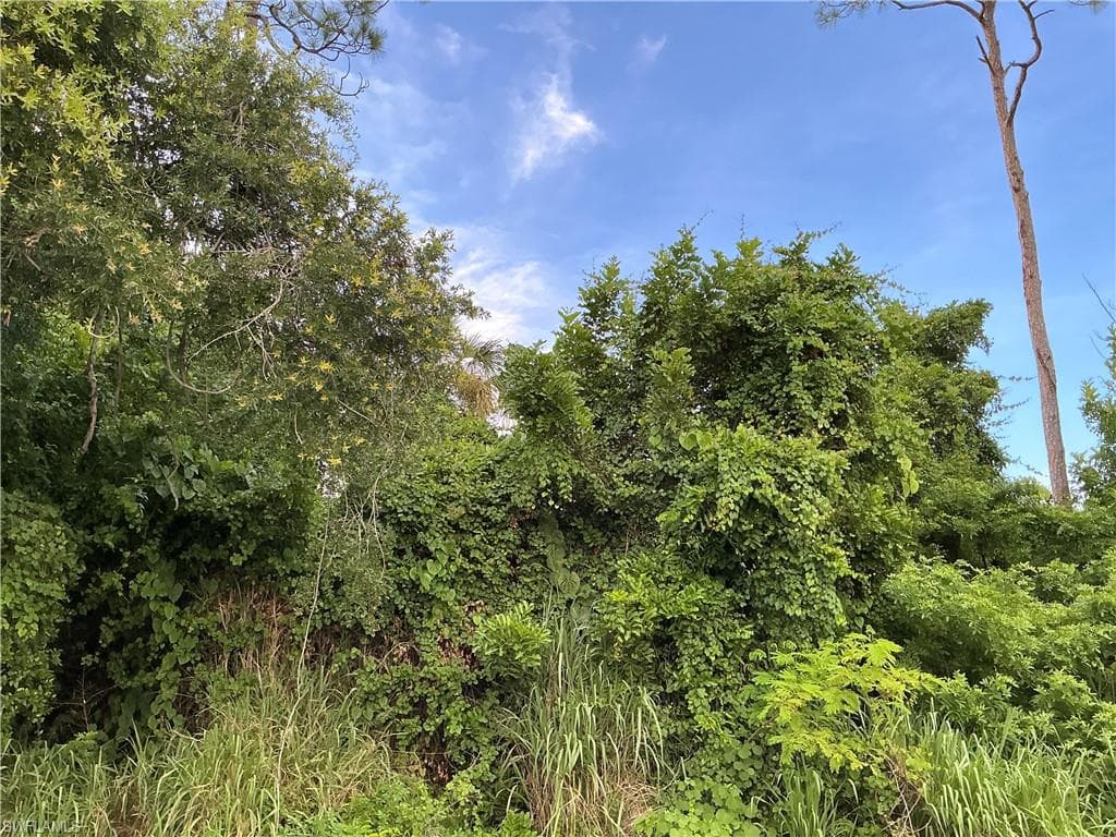 1252 Fleetwood DR NW PORT CHARLOTTE, FL 33948