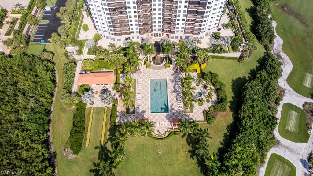 1060 Borghese LN 205 NAPLES, FL 34114