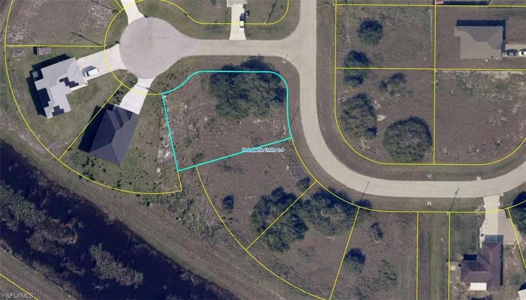 7001 Ramrod CT LABELLE, FL 33935
