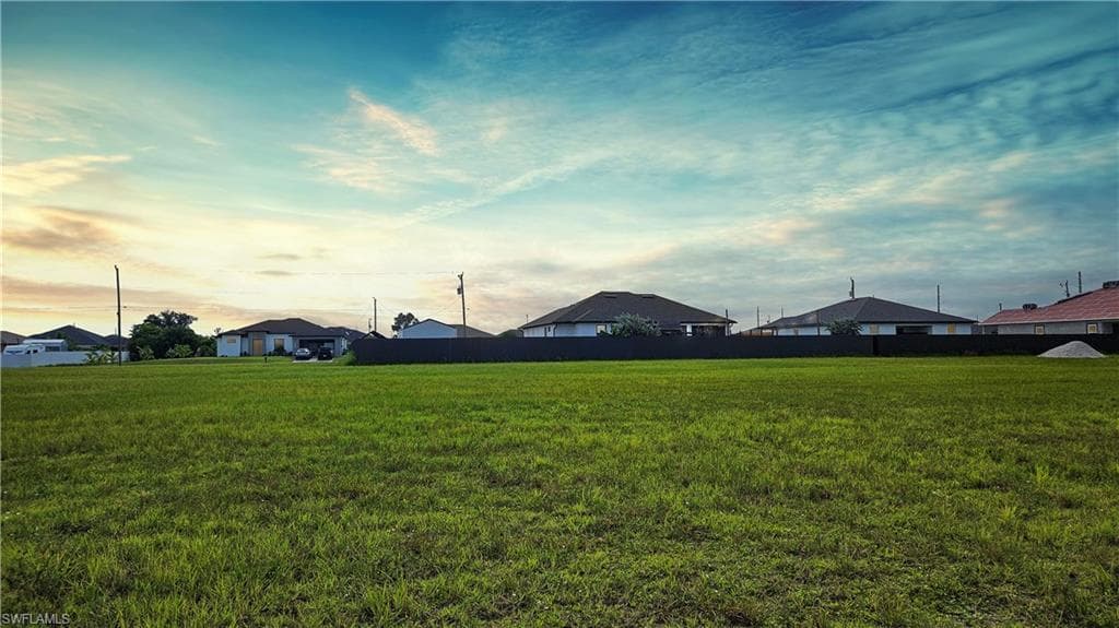 2435 Nelson RD N CAPE CORAL, FL 33993
