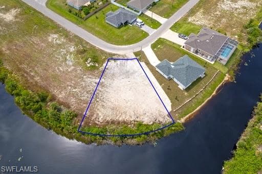 930 NE 43rd TER CAPE CORAL, FL 33909